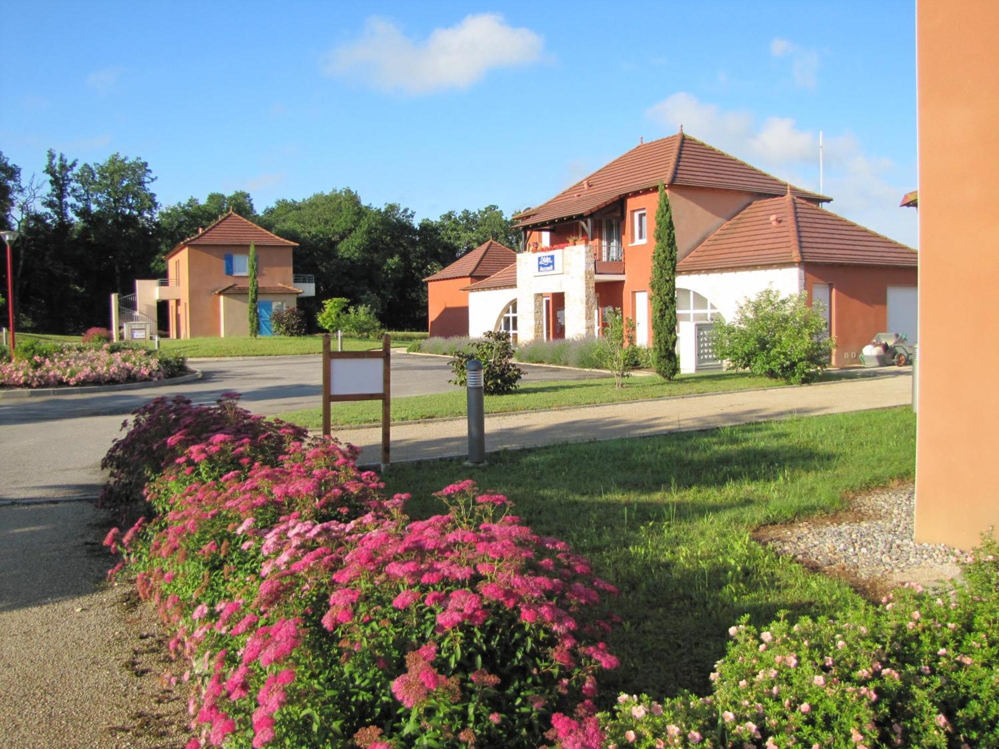 Готель Terres De France - Domaine De Claire Rive Prayssac Екстер'єр фото